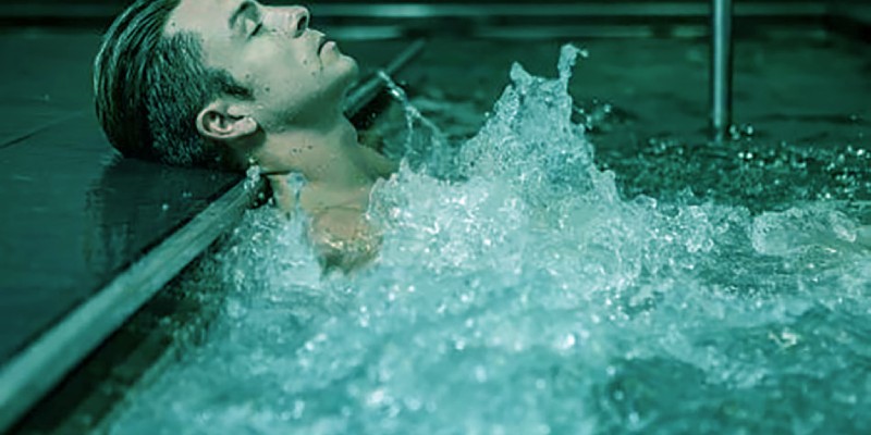 فواید آب درمانی با جکوزی